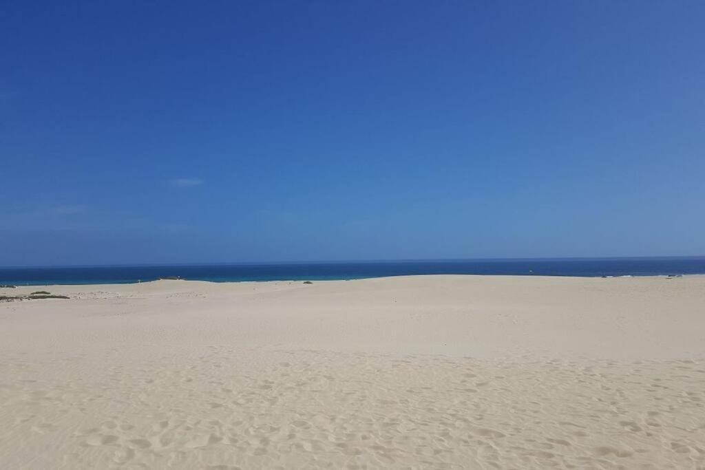 Beach Front Apartment With Stunning Ocean Views! กอสตากาลมา ภายนอก รูปภาพ
