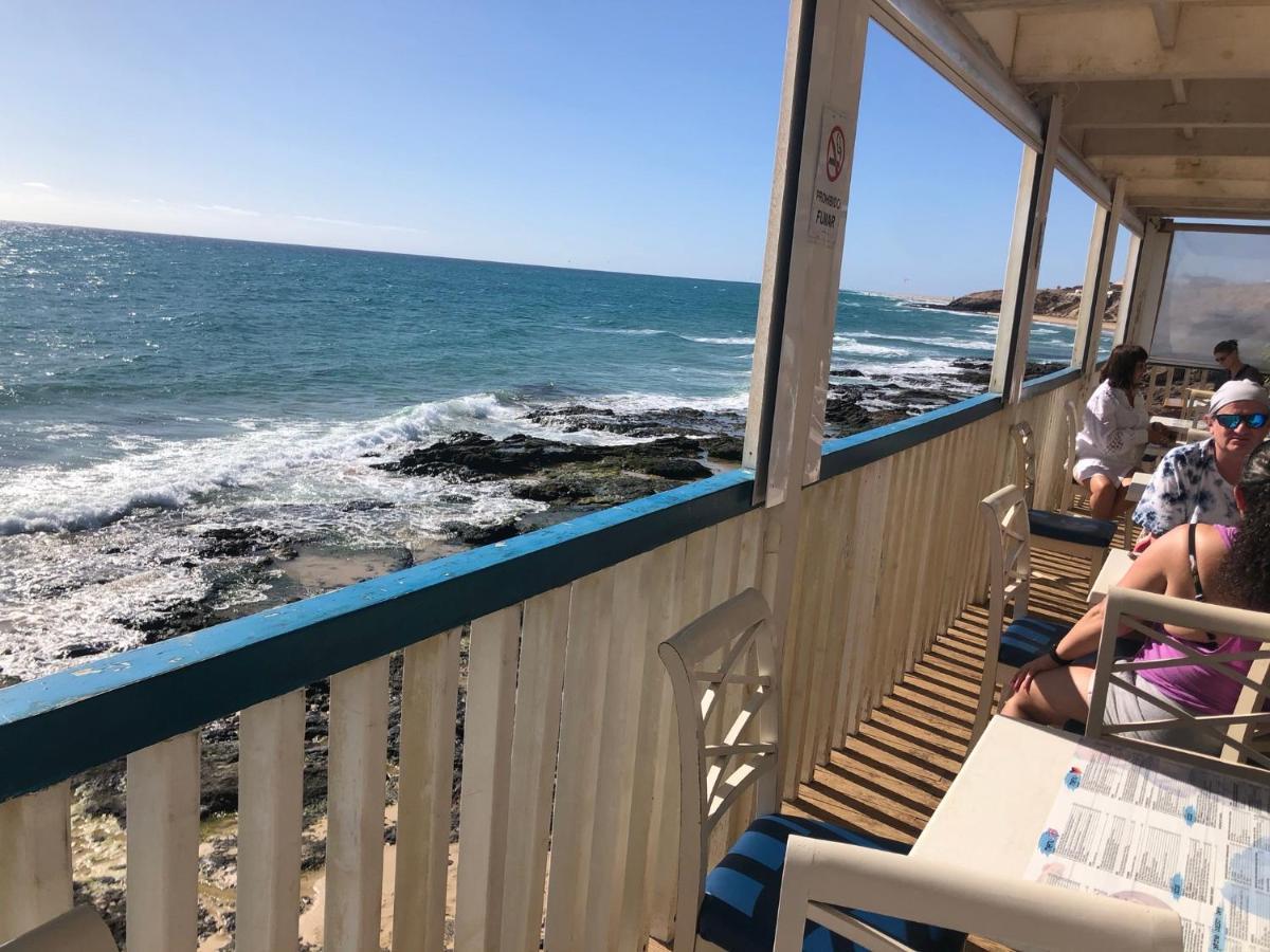 Beach Front Apartment With Stunning Ocean Views! กอสตากาลมา ภายนอก รูปภาพ